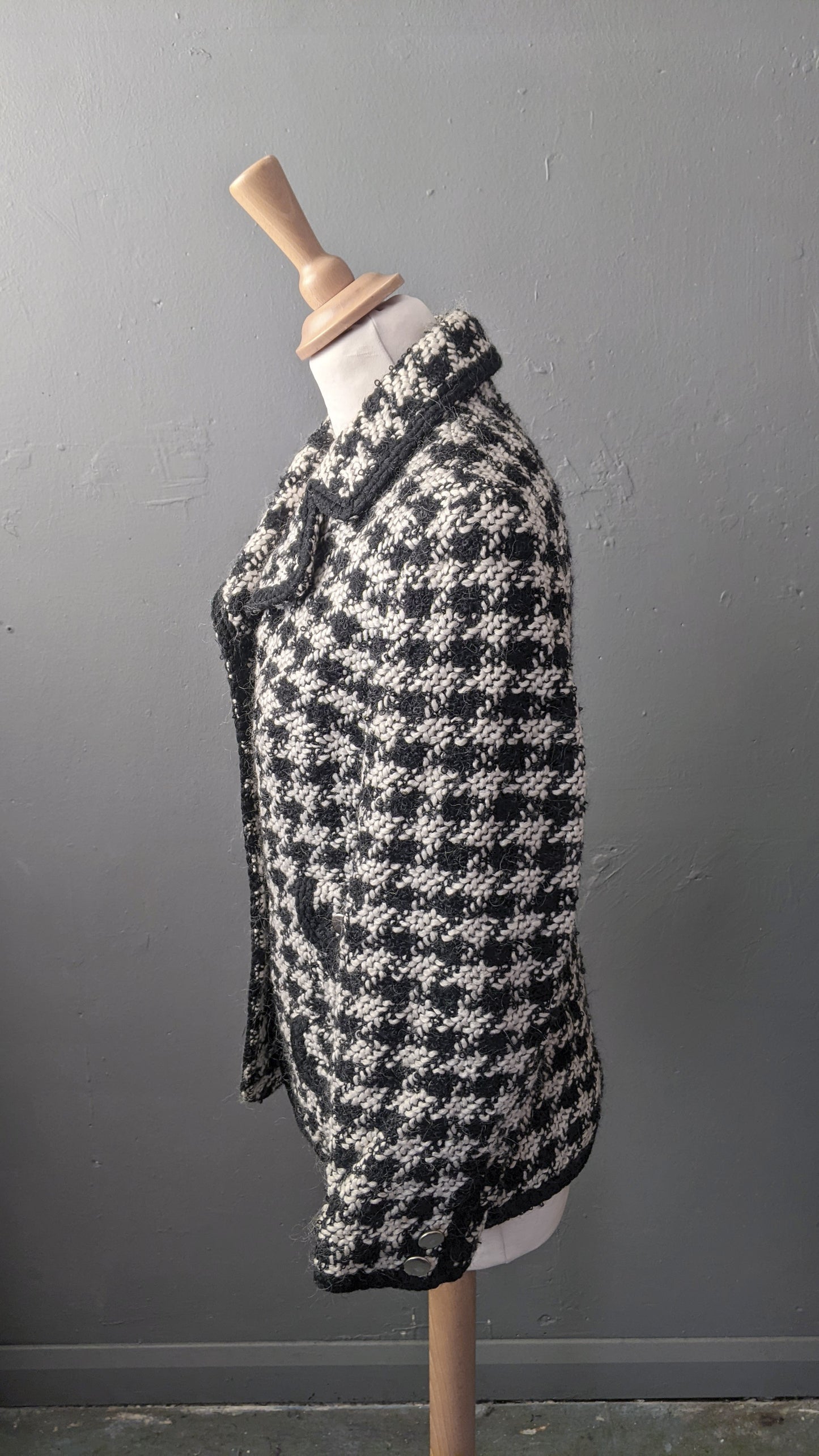 90s Houndstooth Tweed Wool Jacket in Black and White, Designer Inspired Coat, Size Small