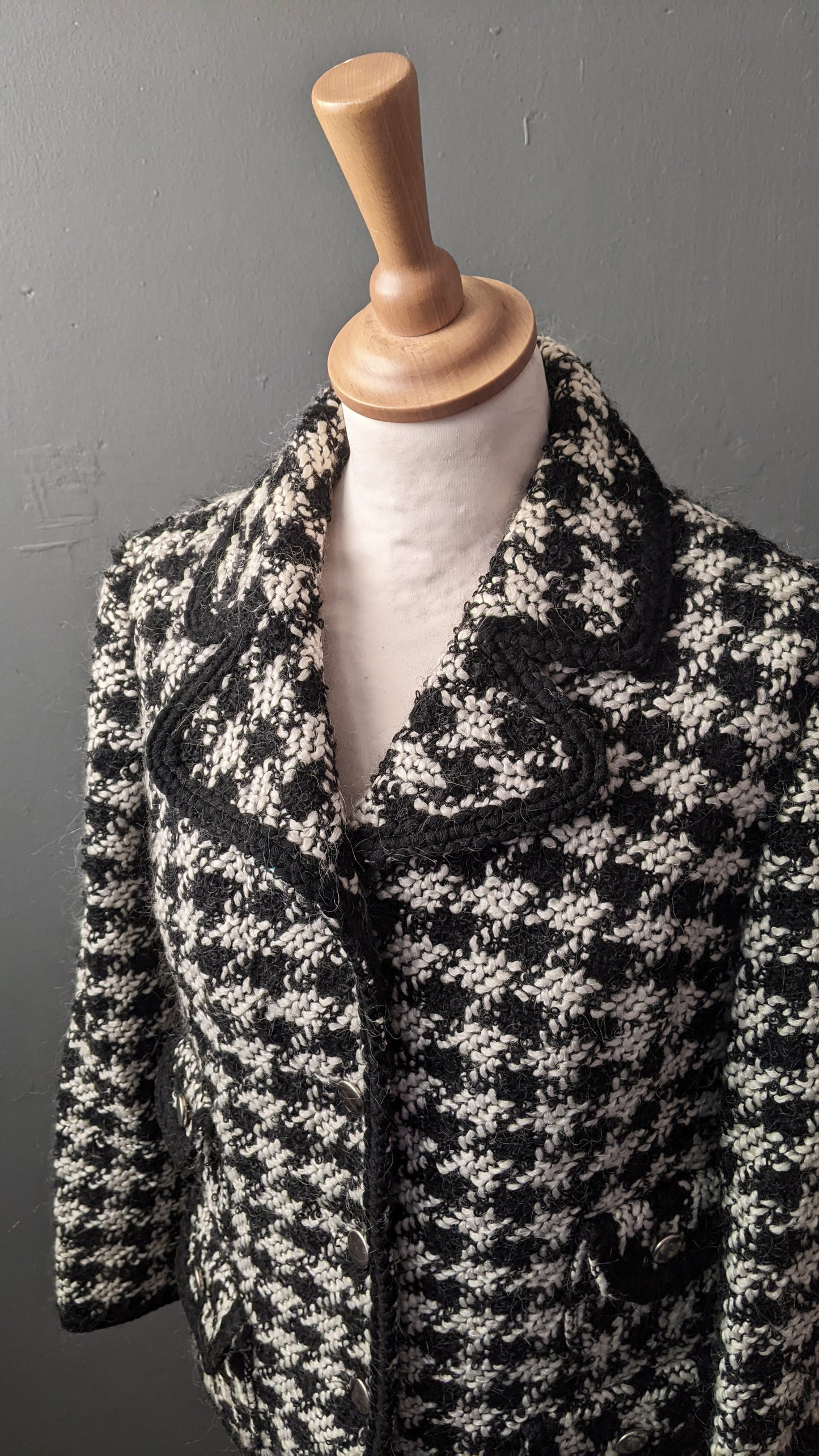 90s Houndstooth Tweed Wool Jacket in Black and White, Designer Inspired Coat, Size Small