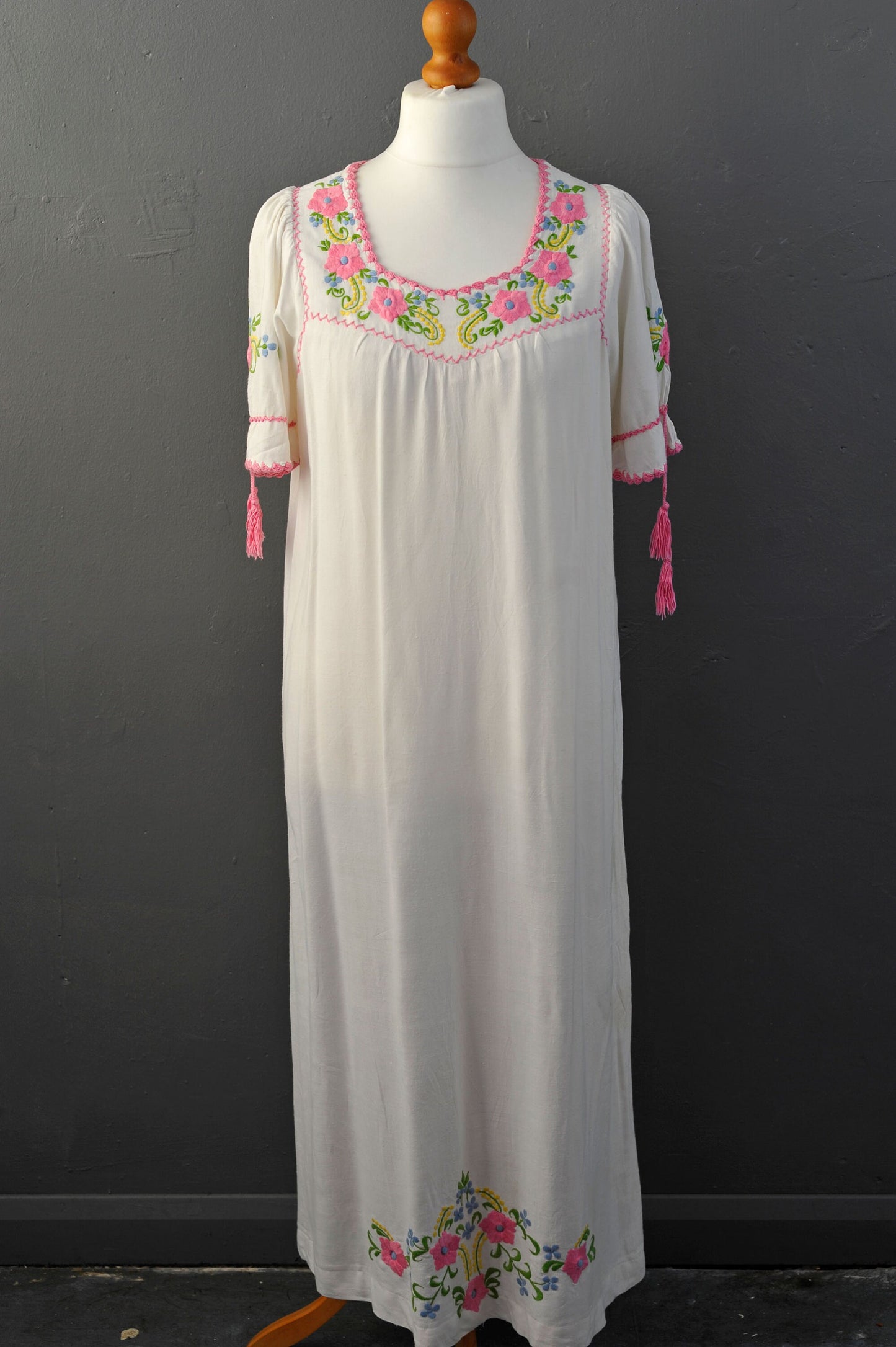 70s Long Embroidered Dress, Rustic Folk Peasant Nightie, Size Medium