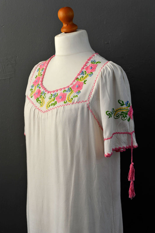 70s Long Embroidered Dress, Rustic Folk Peasant Nightie, Size Medium