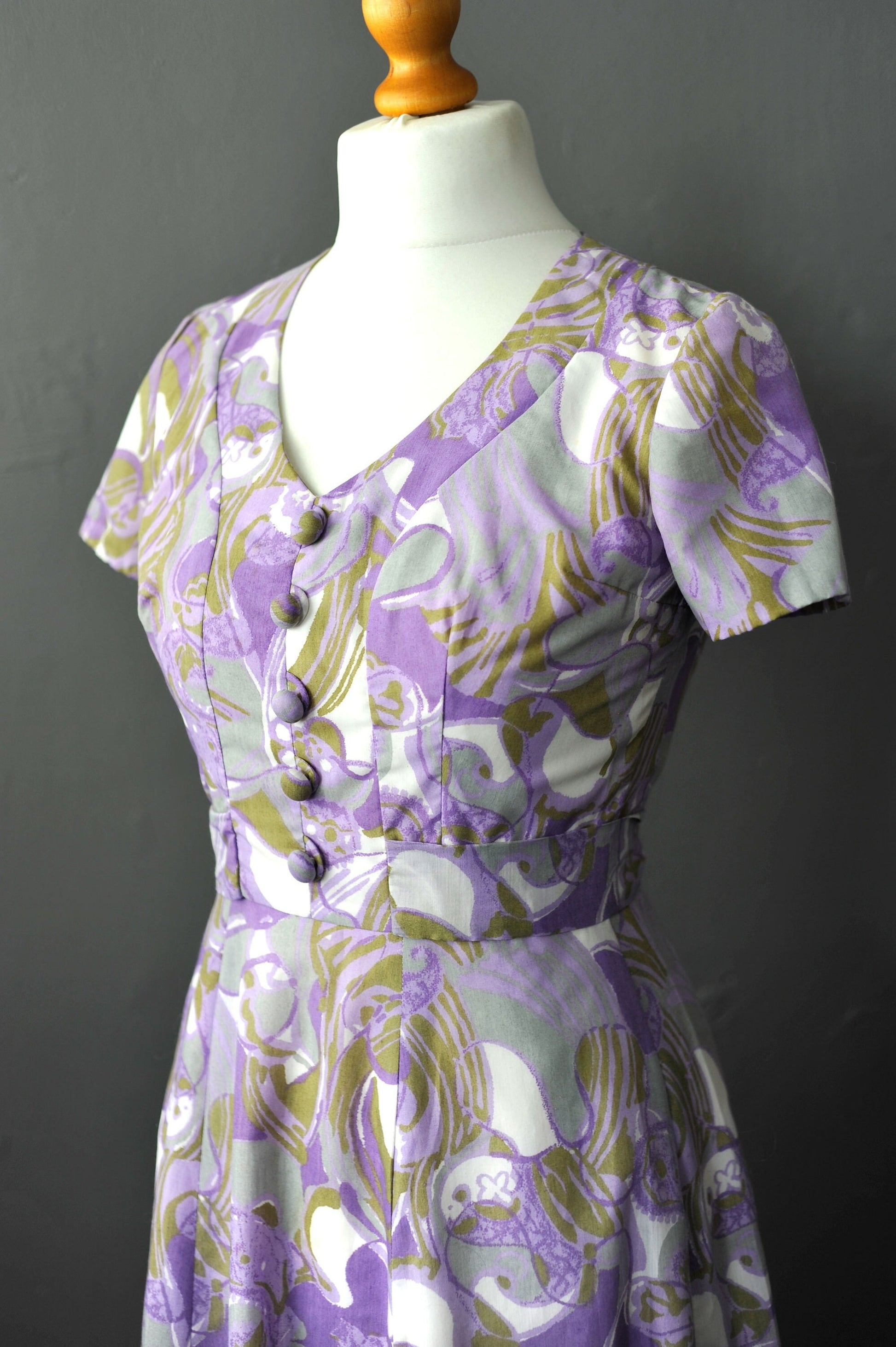 Vintage 50s Lilac Purple Floral Summer Dress by Ricci Michaels of Mayfair, Size Medium