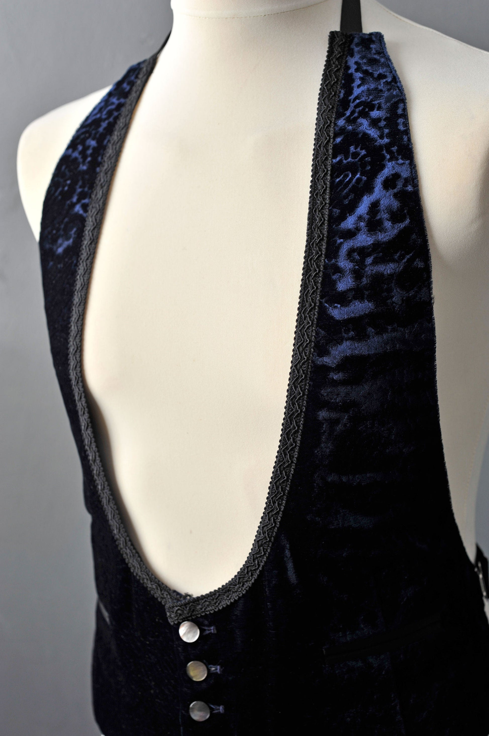 60s Paisley Velvet Waistcoat by Akco, Adjustable U Neck Open Back Vest, 42 Chest