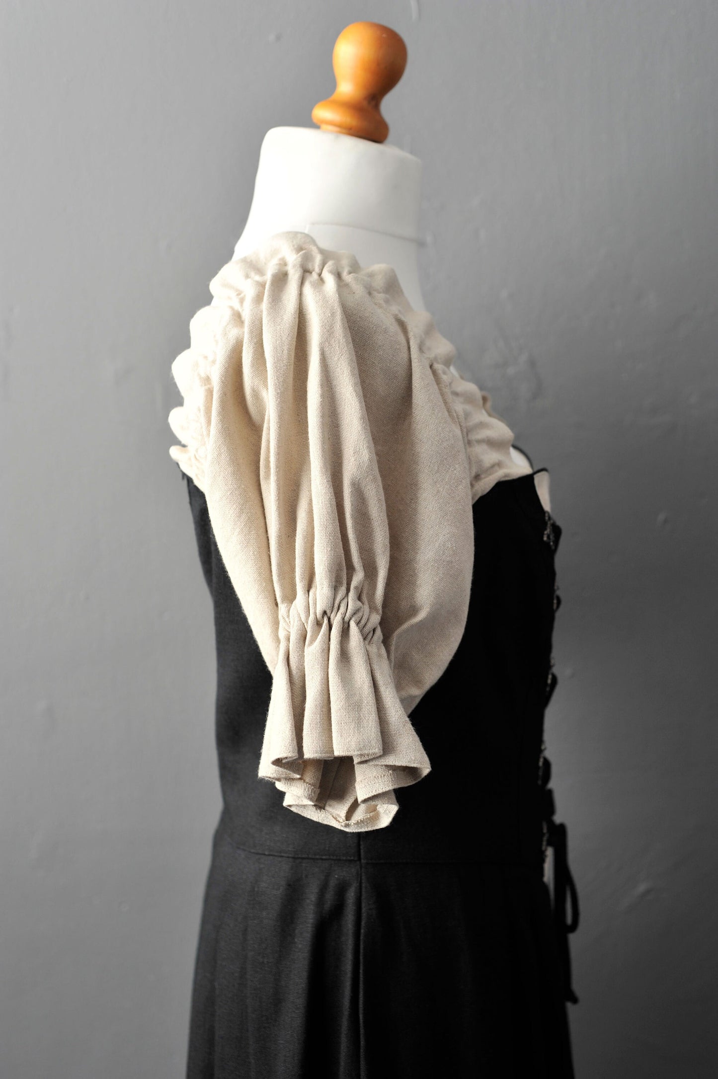 90s Linen Dirndl Dress by M&G, German Folk Costume, Size Medium