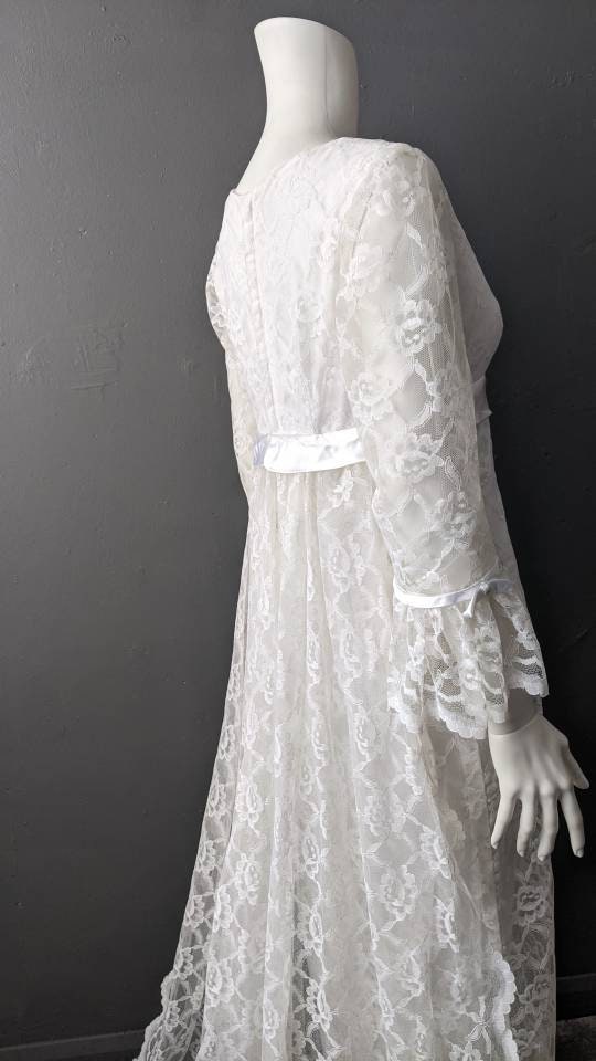 Vintage 60s Lace Wedding Dress with Long Train, Empire Waist, Size Small