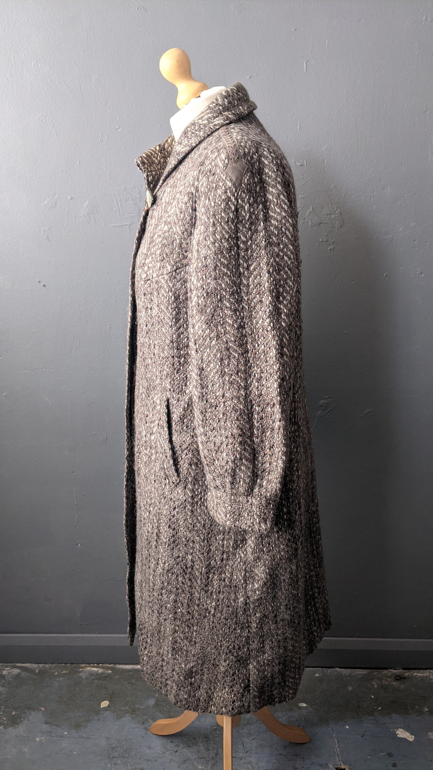 Long Wool Tweed Coat with Suede Trim, 80s Winter Overcoat, Plus Size