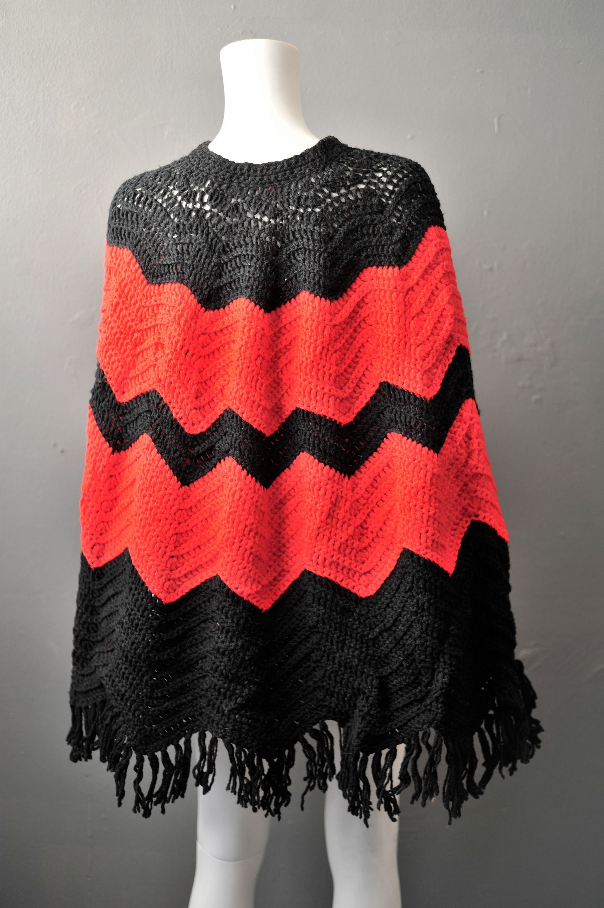 70s Zigzag Knit Poncho with Tassel Fringe, Vintage Handmade Cape, One Size