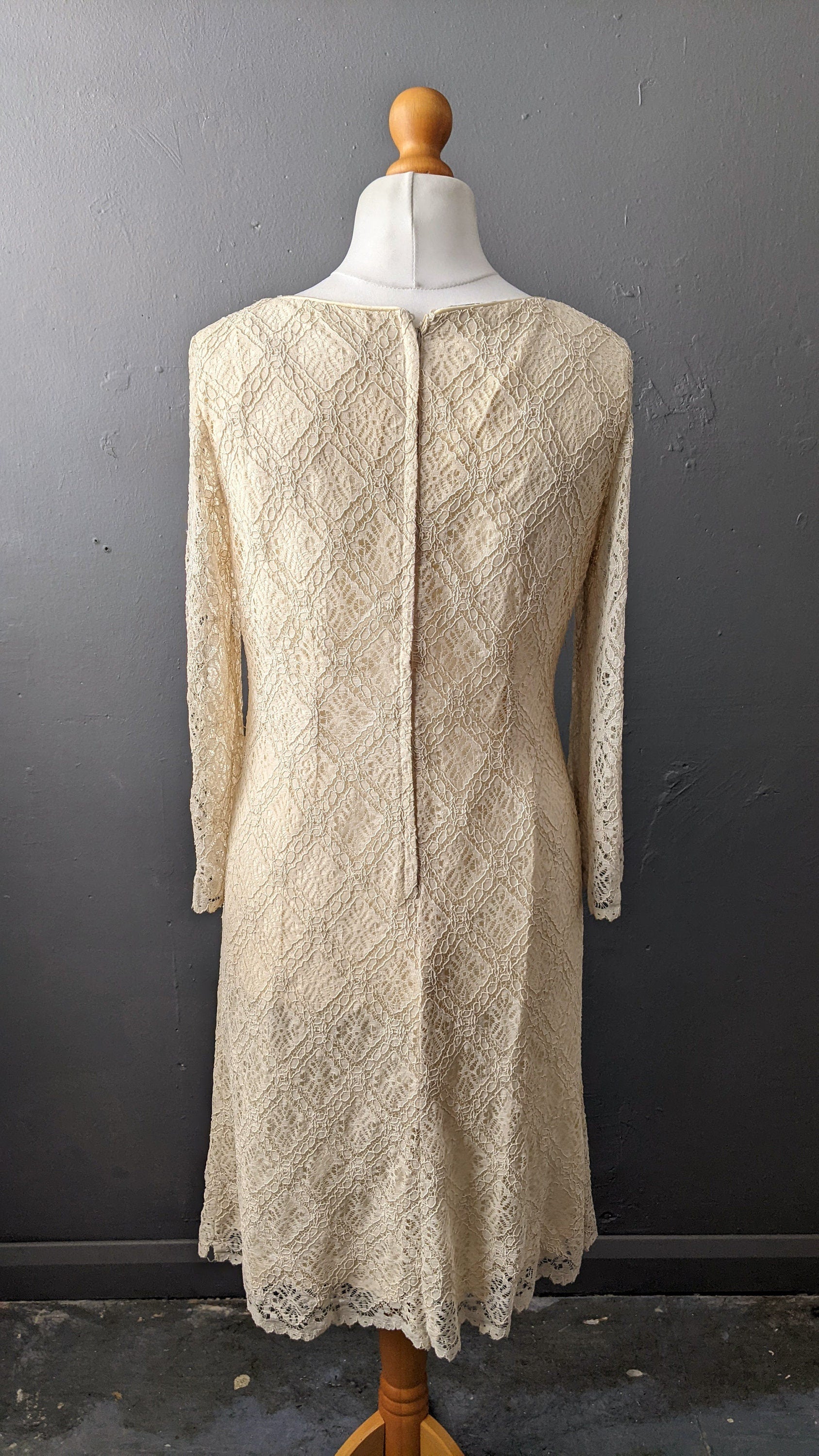 60s Corded Lace Shift Dress by Blanes of London, Size Large