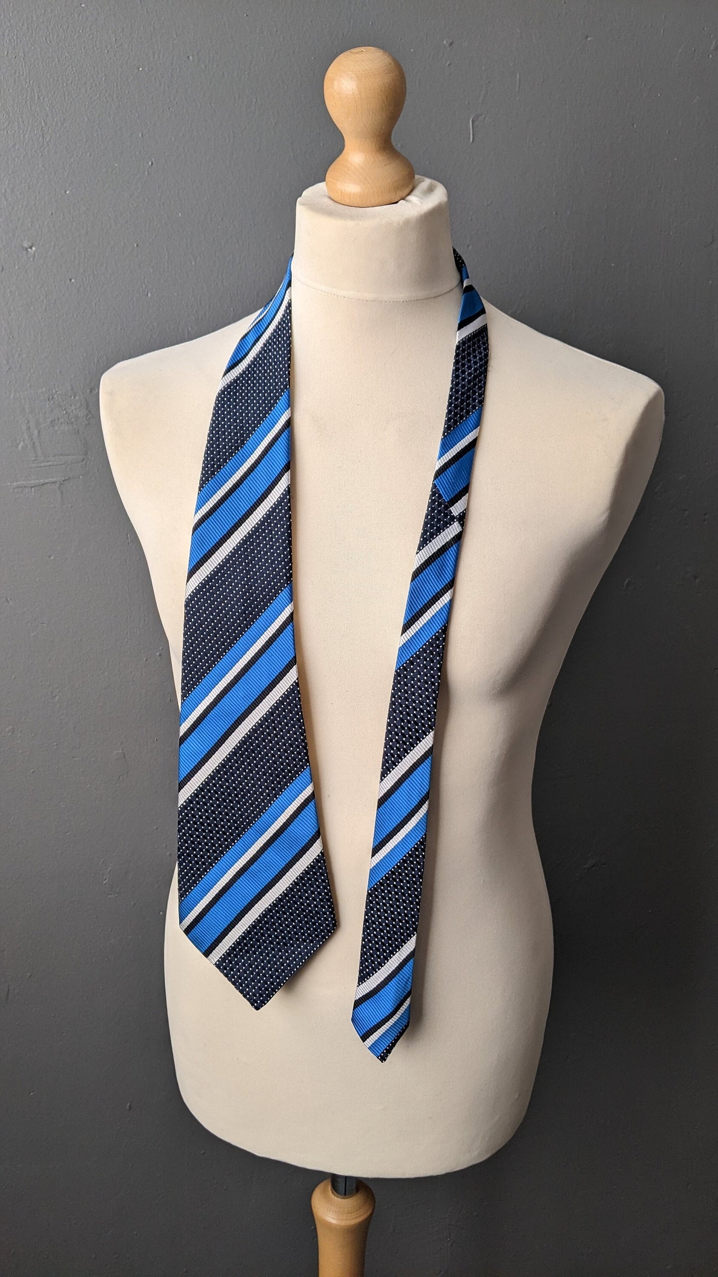 70s Extra Wide Kipper Tie, Dotty Diagonal Stripe Necktie