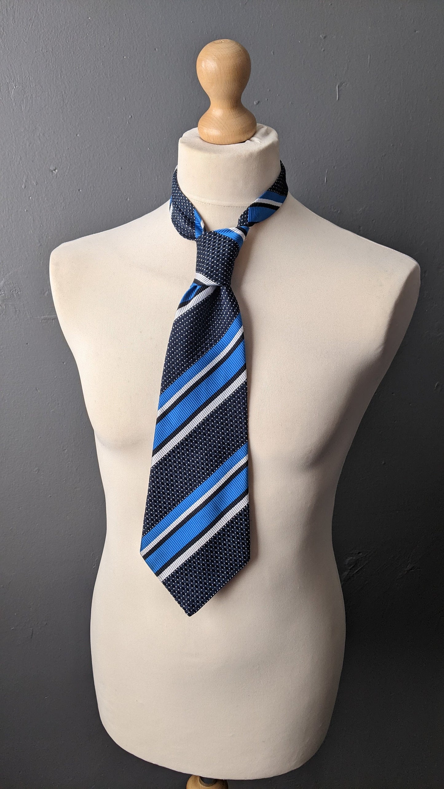 70s Extra Wide Kipper Tie, Dotty Diagonal Stripe Necktie