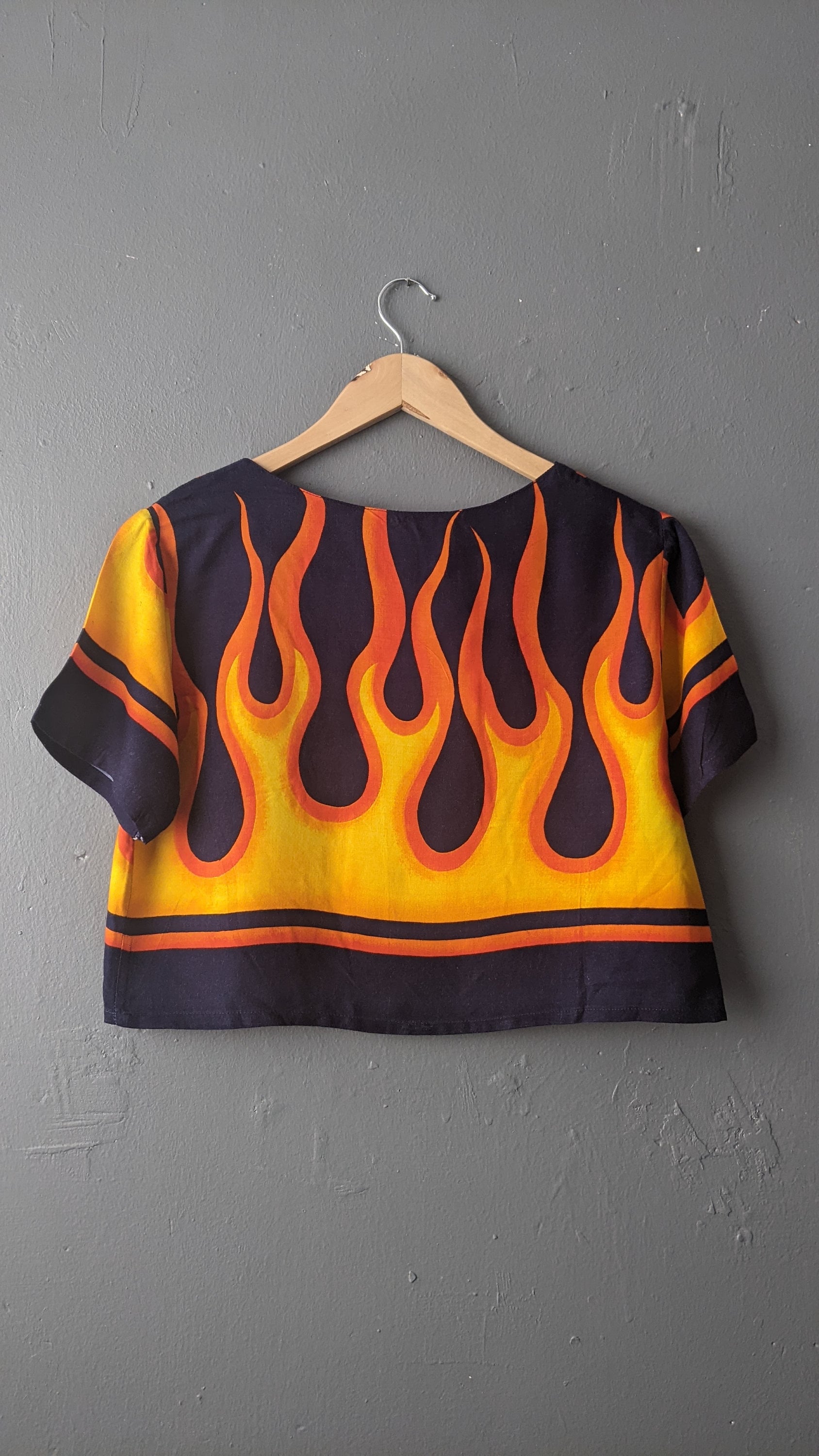 90s Flames Crop Top, Speedway Moto Style Slouchy Tshirt, Size Medium