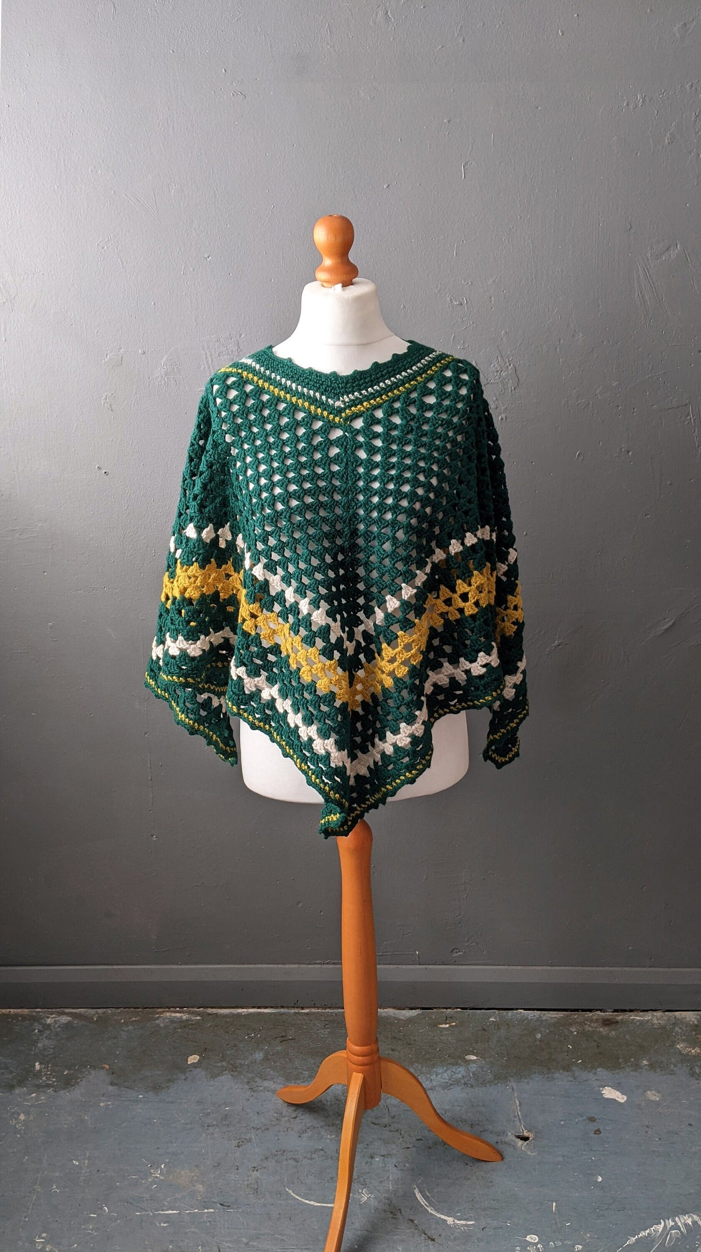 Vintage 70s Forest Green Crochet Poncho, One Size