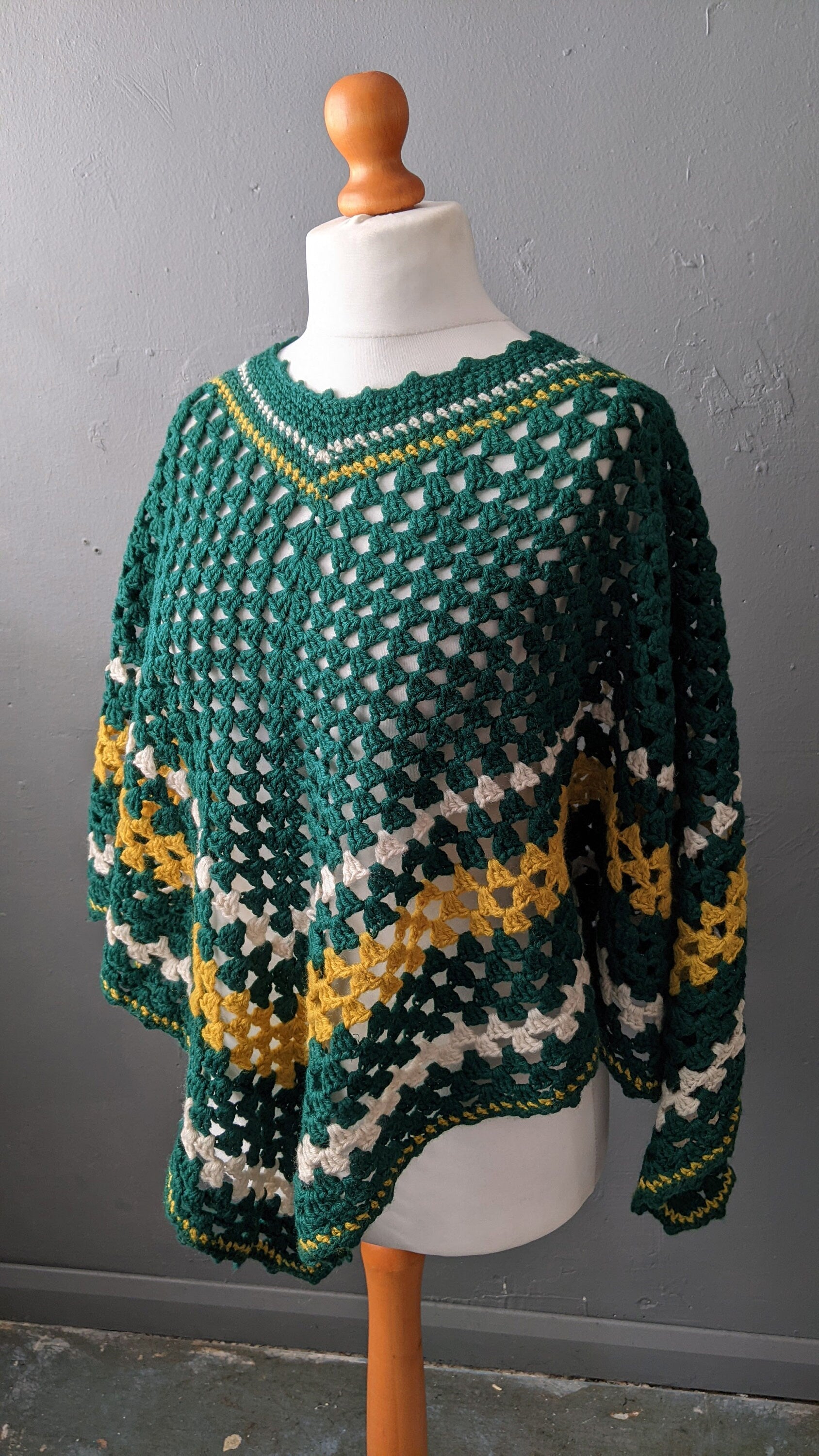 Vintage 70s Forest Green Crochet Poncho, One Size