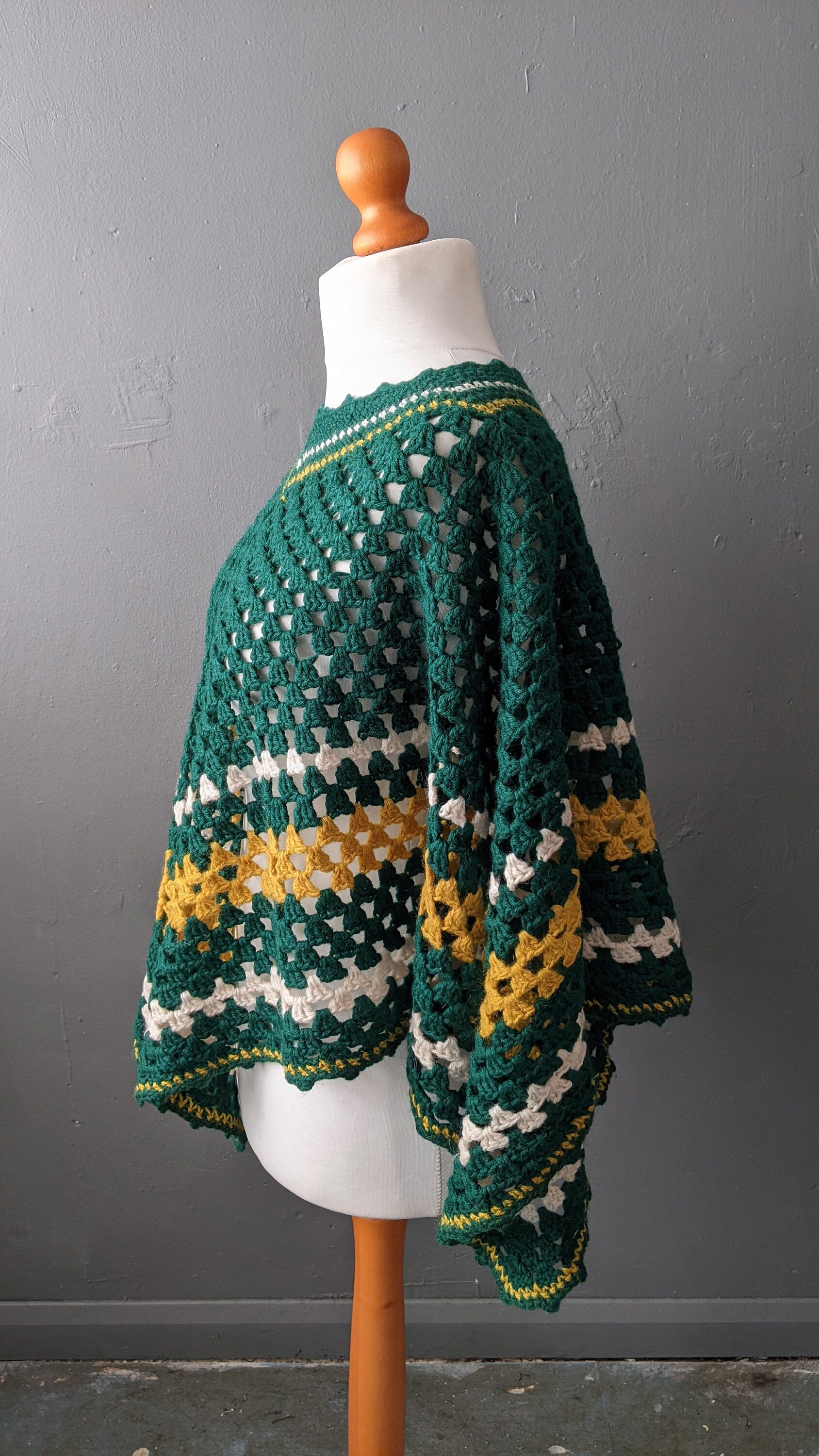 Vintage 70s Forest Green Crochet Poncho, One Size