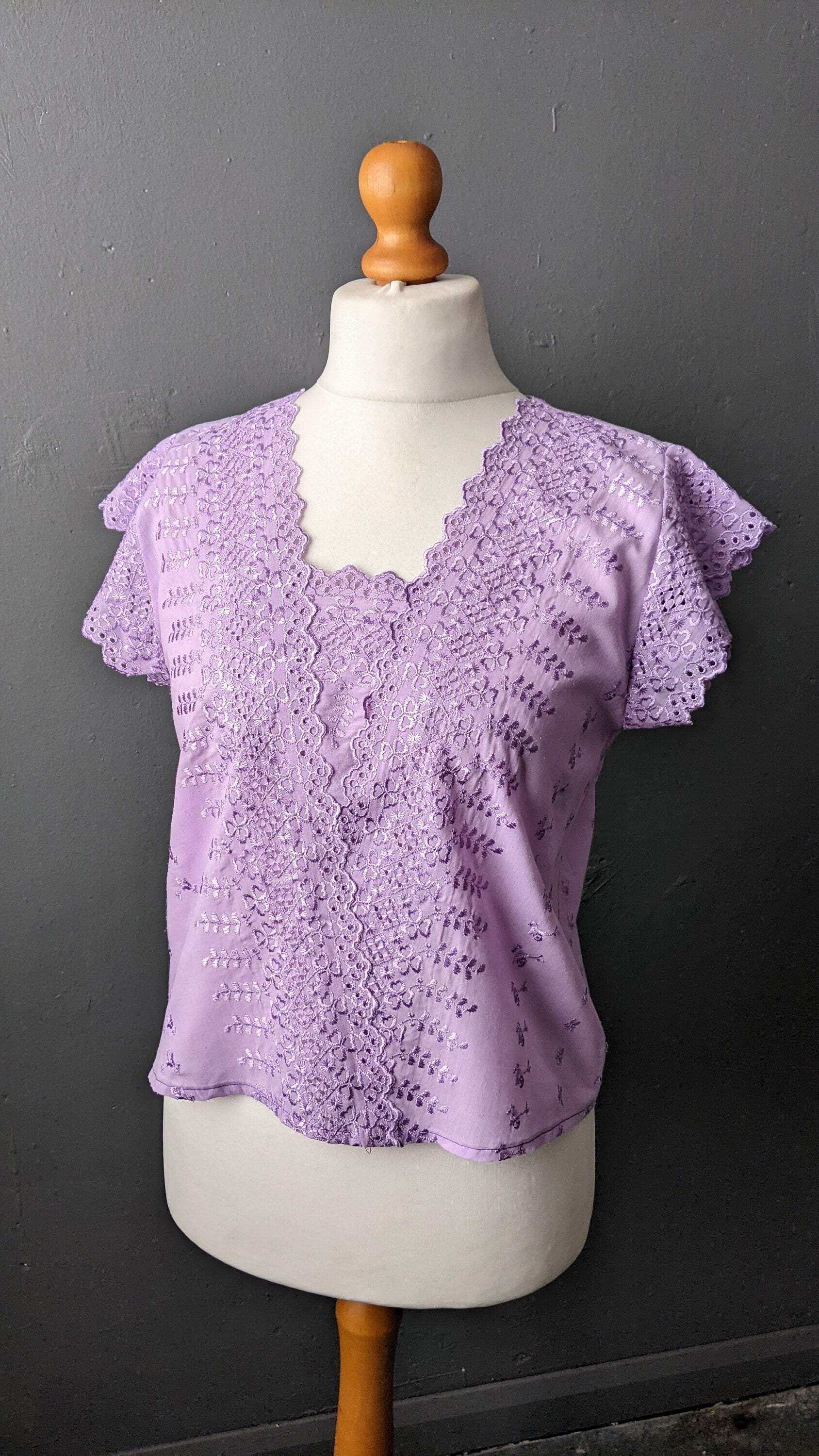 80s Lilac Broderie Anglais Top, Embroidered Eyelet Blouse, Size Medium