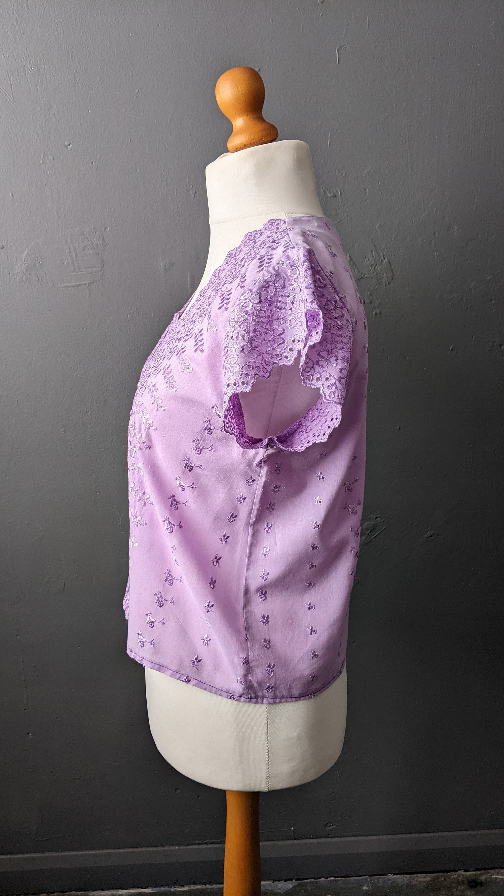 80s Lilac Broderie Anglais Top, Embroidered Eyelet Blouse, Size Medium