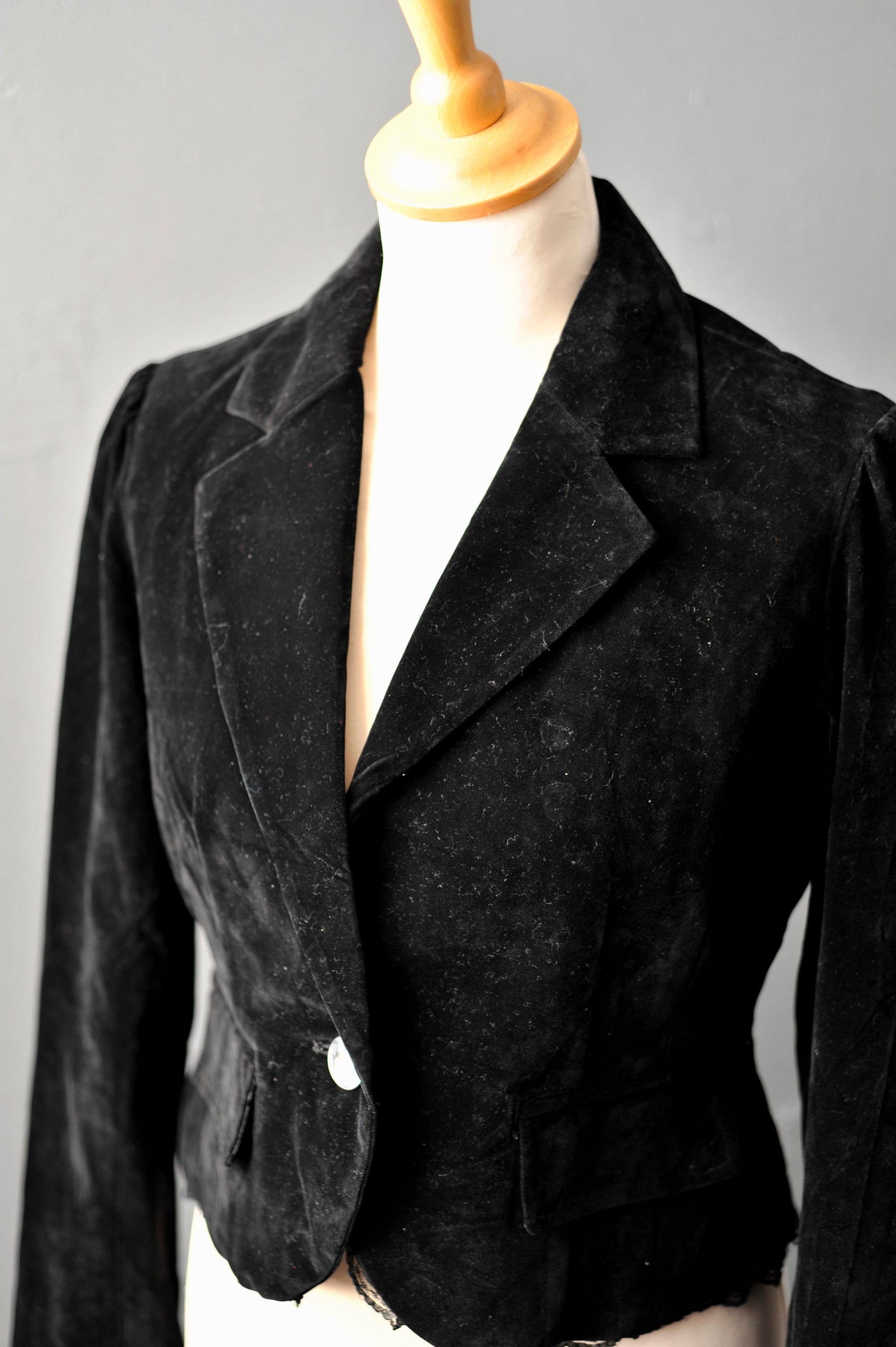 Cropped Black Velvet Jacket, Vintage 90s Fitted Goth Blazer, Size Small