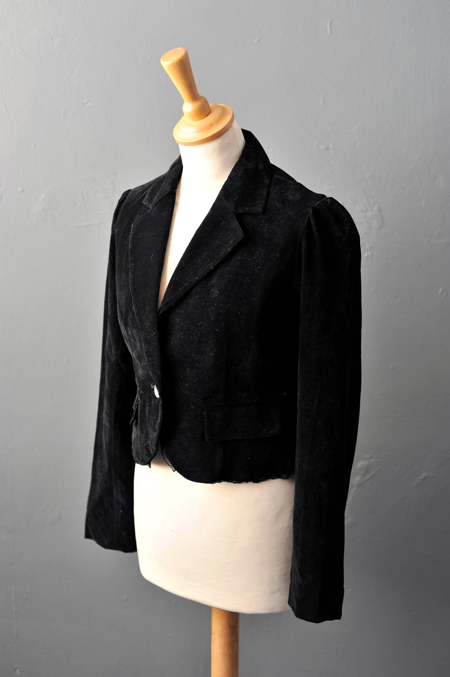 Cropped Black Velvet Jacket, Vintage 90s Fitted Goth Blazer, Size Small