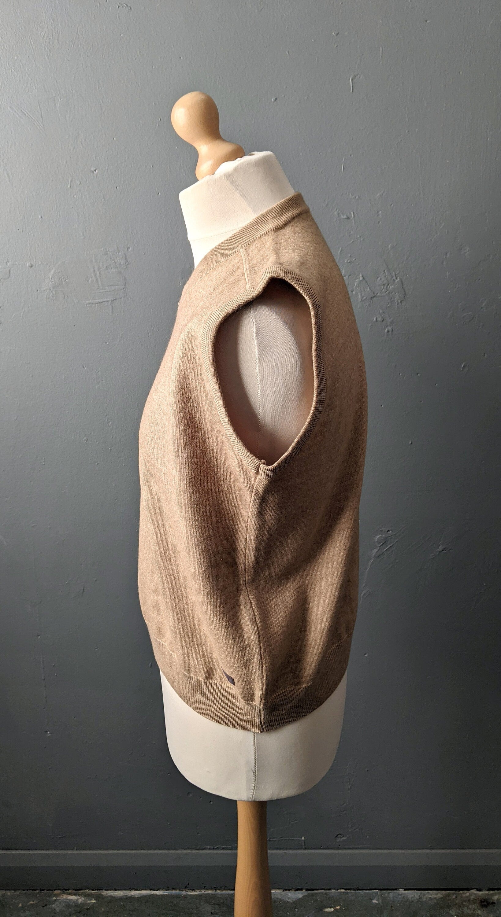 Mens 90s Merino Wool Tank Top, Light Caramel Brown Vest, 46 Chest