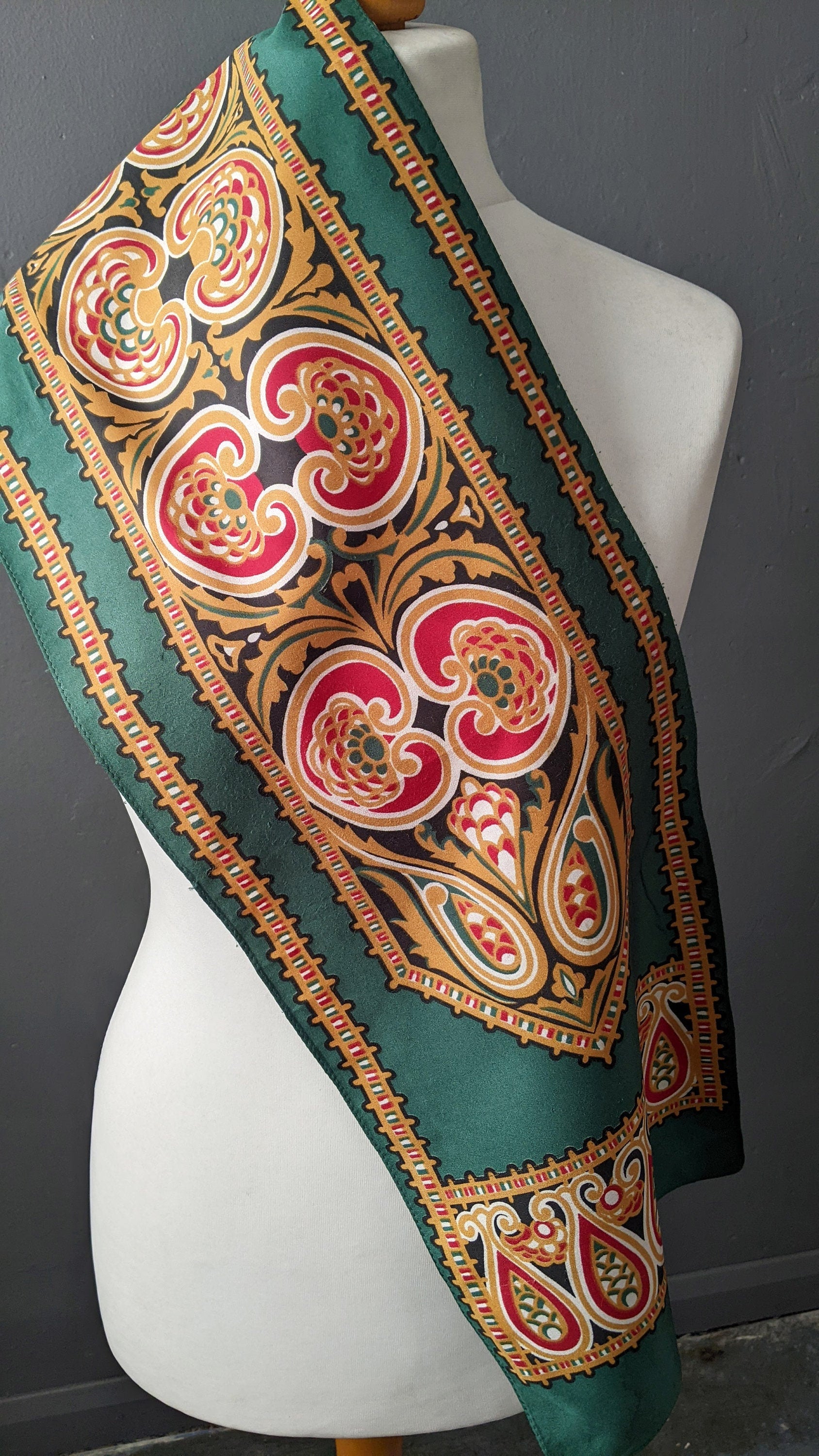 70s Nouveau Revival Scarf, Bold Floral Neckwear