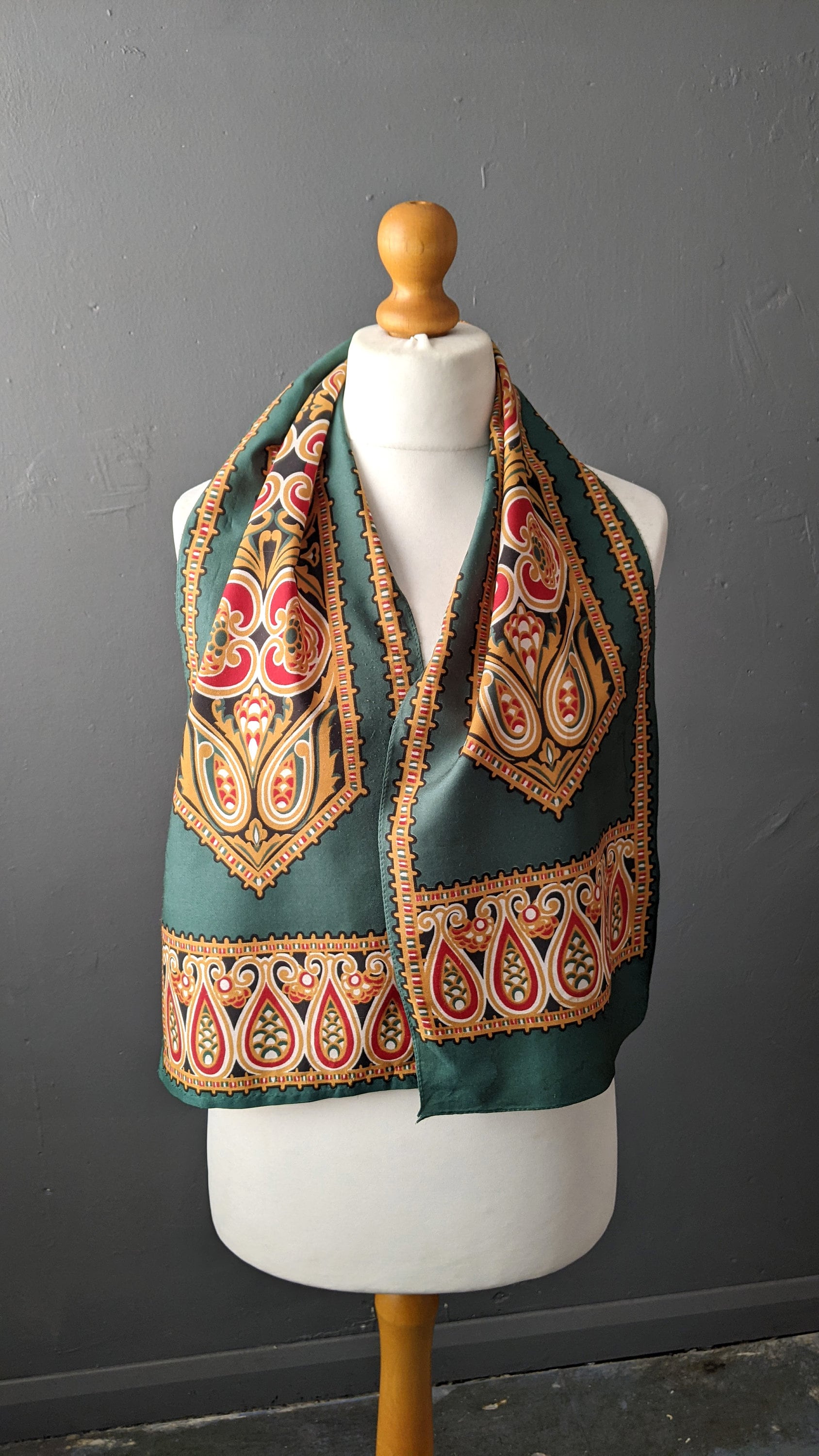 70s Nouveau Revival Scarf, Bold Floral Neckwear