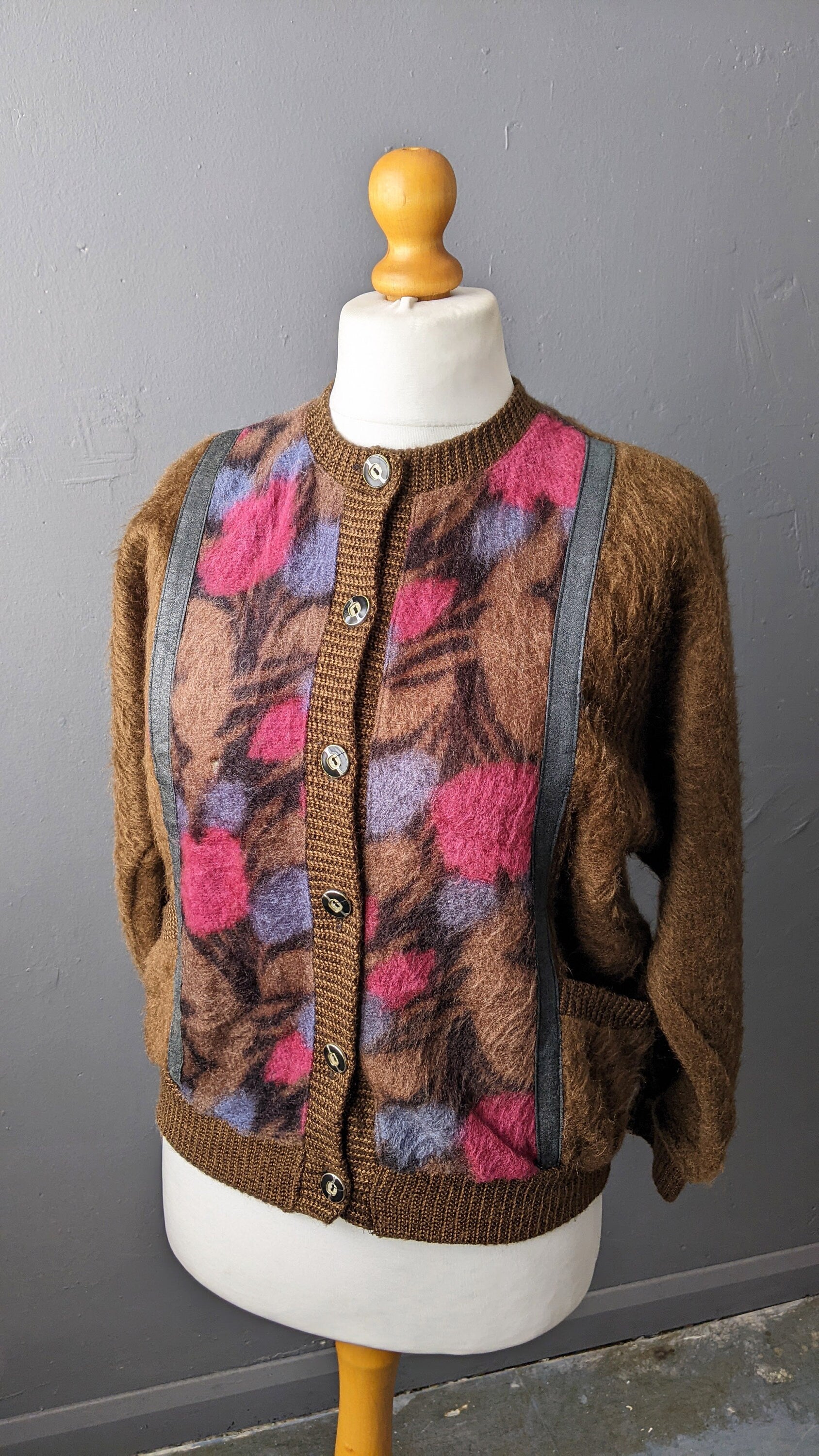 80s Granny Cardigan with Pockets, Furry Kitsch Japanese Vintage, Size Medium